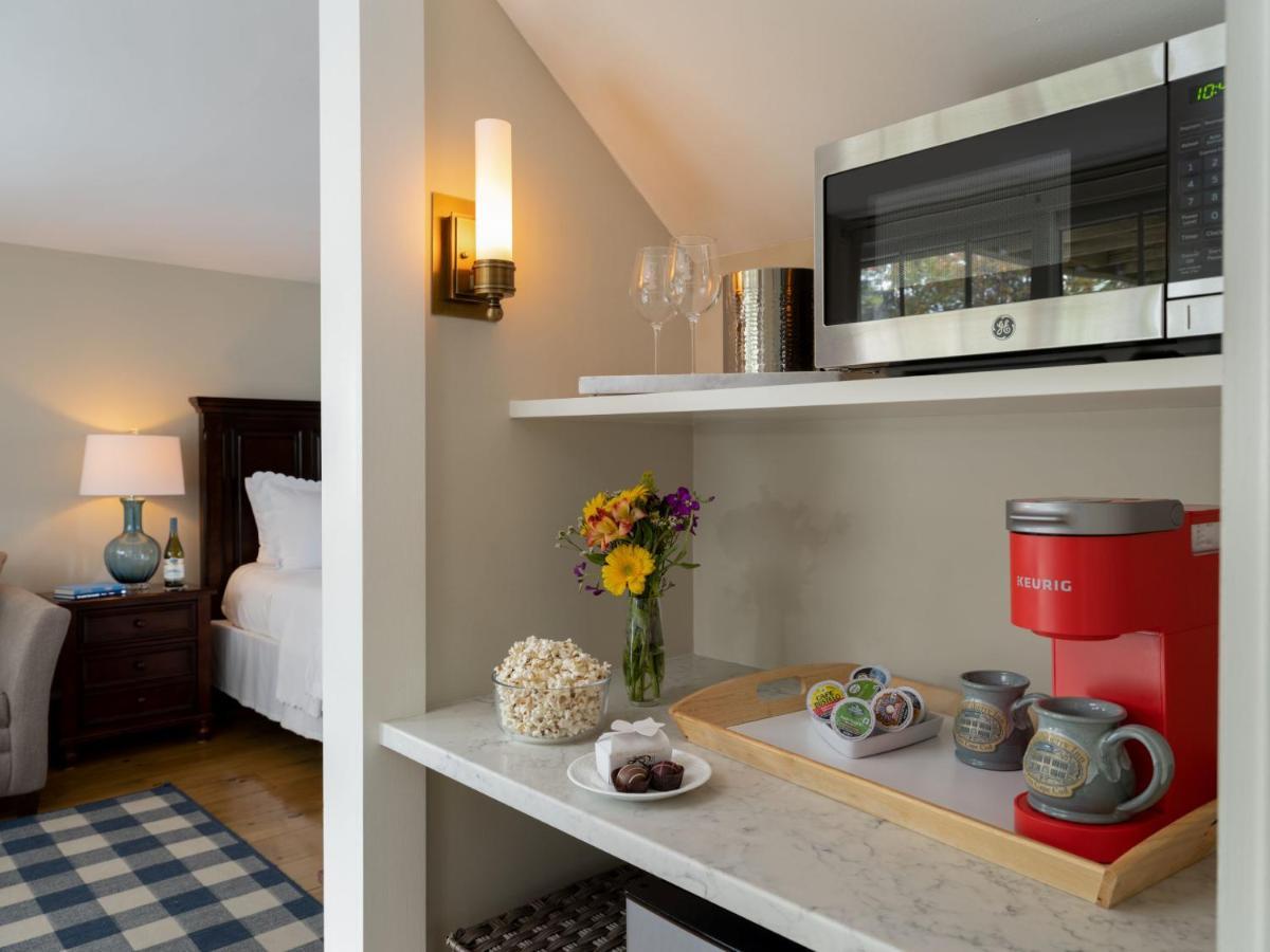 Candleberry Inn On Cape Cod Брустер Екстер'єр фото